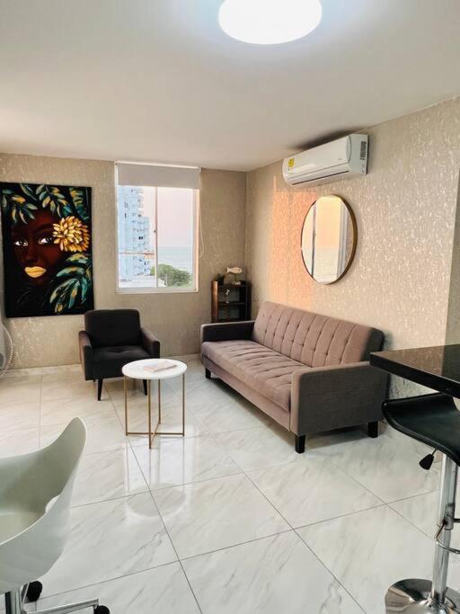 Stylish & Renovated In El Laguito, Apartamento Cartagena